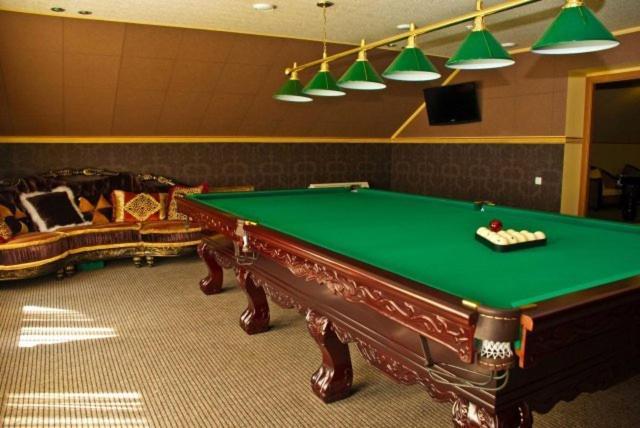 Hotel Coliseum Khmelʼnytsʼkyy Zewnętrze zdjęcie
