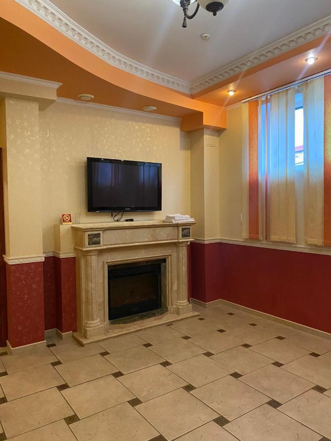 Hotel Coliseum Khmelʼnytsʼkyy Zewnętrze zdjęcie